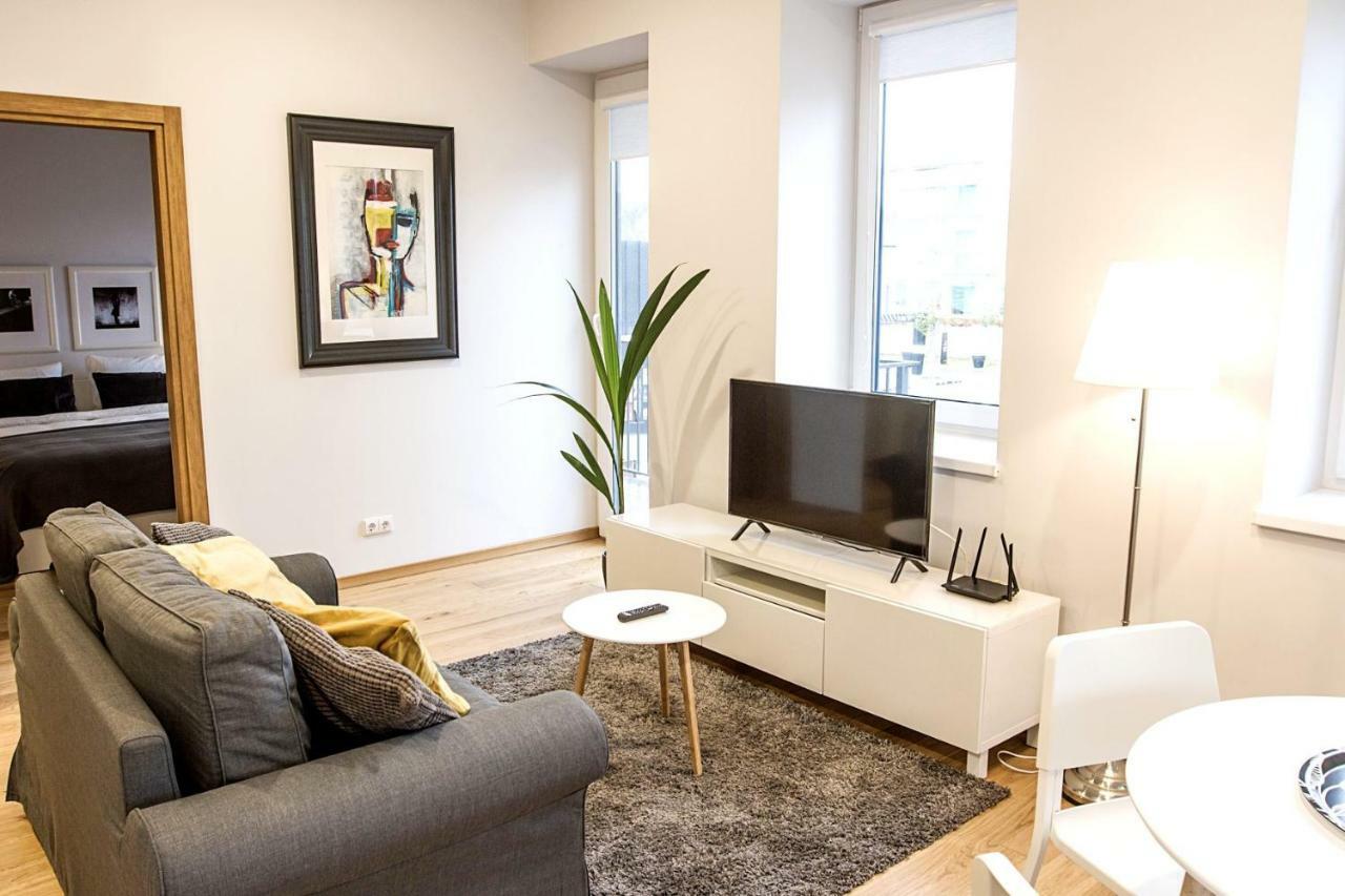 Modern 1Bd Apartment In Old Town By Hostlovers Kaunas Extérieur photo